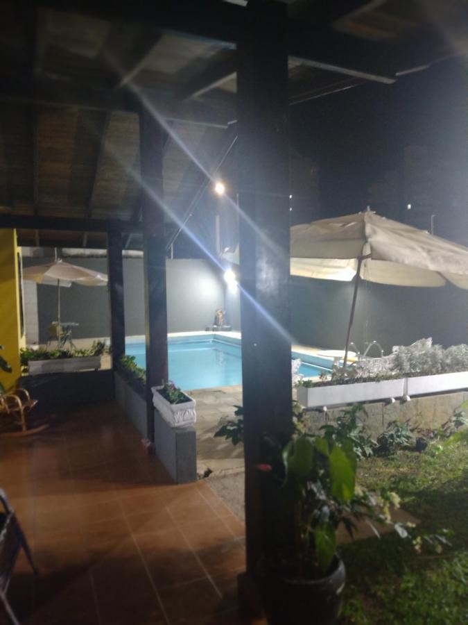 Hostel Le Castelle Карагуататуба Экстерьер фото